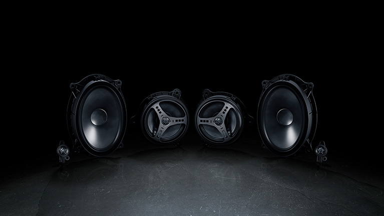 Dynamic Sound Yamaha Premium (8 Lautsprecher) im neuen Outlander BASIS Dynamic Sound Yamaha Premium (8 Lautsprecher) im neuen Mitsubishi Outlander BASIS